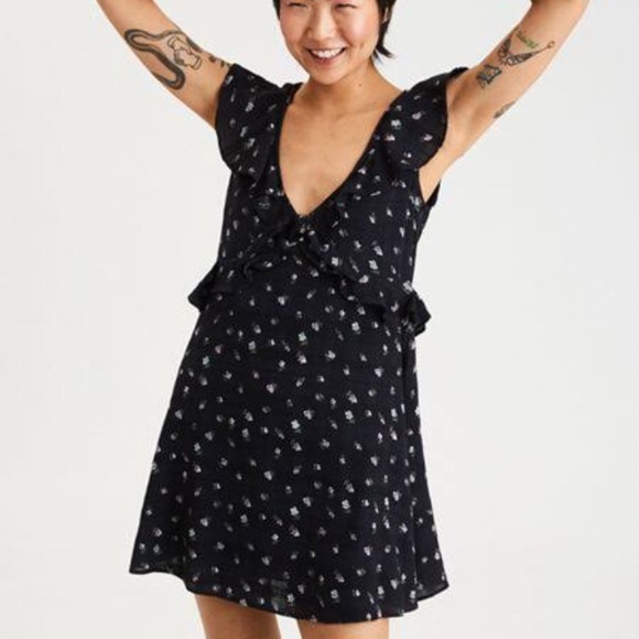 Tie Front Shift Dress - Picture 2 of 4